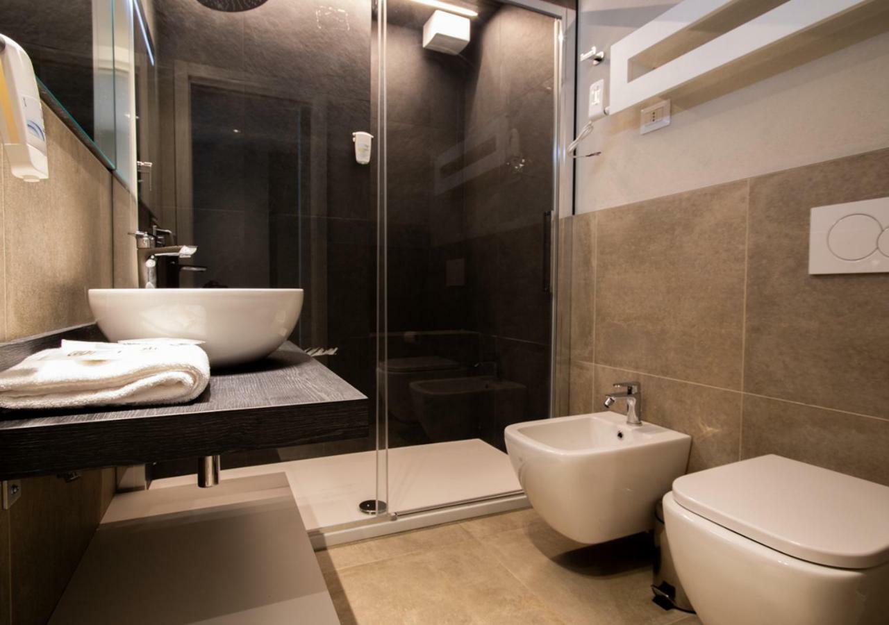 Astoria Living Apartments Bolonya Dış mekan fotoğraf